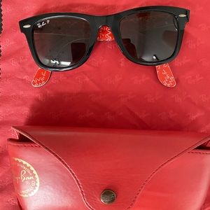 Polarized Ray-Ban Wayfarers
